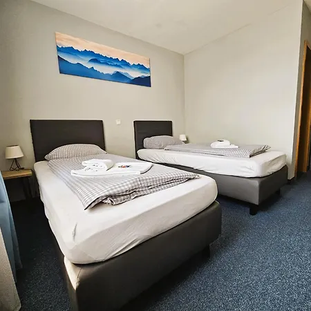 Pensionat Arrivel - Bisher Novitel 3*